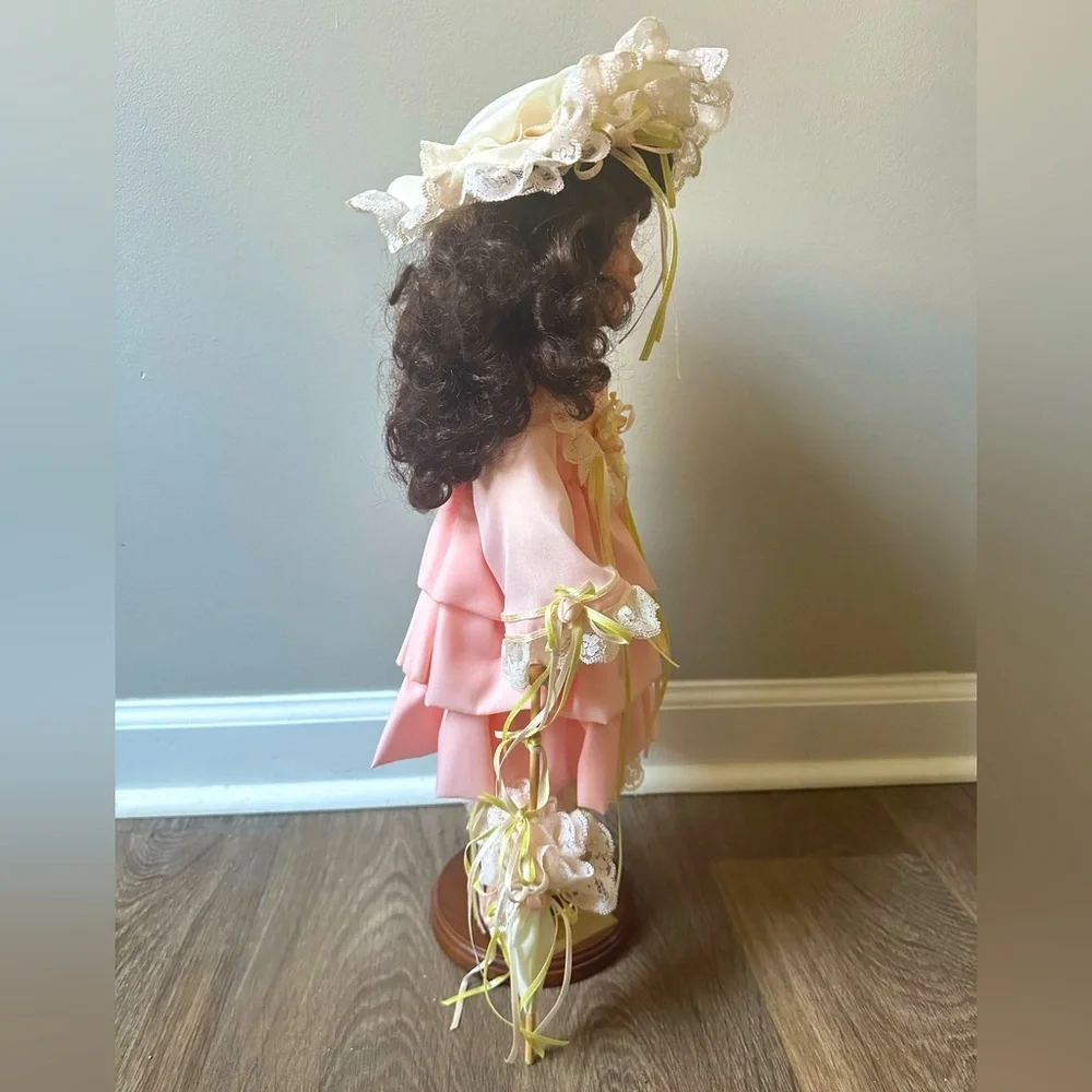 Vintage Heritage House Limited Edition Musical “Melissa” Porcelain Doll